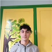Chico responsable de 19 años con certificado de titularidad B2 en inglés tanto por Cambridge como por la escuela oficial de idiomas de A Coruña. Ofrezco clases particulares de inglés a niños de primaria y primero de la eso